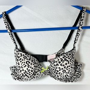 VICTORIA’S SECRET bra